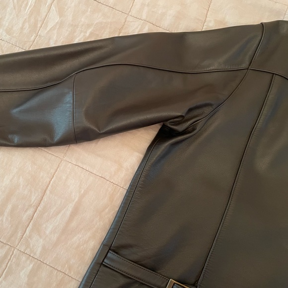 Eddie Bauer, rich brown leather jacket, size 2x, in excellent condition. - Picture 5 of 6
